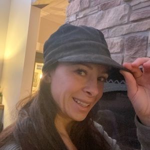 Meet your Posher, Robin